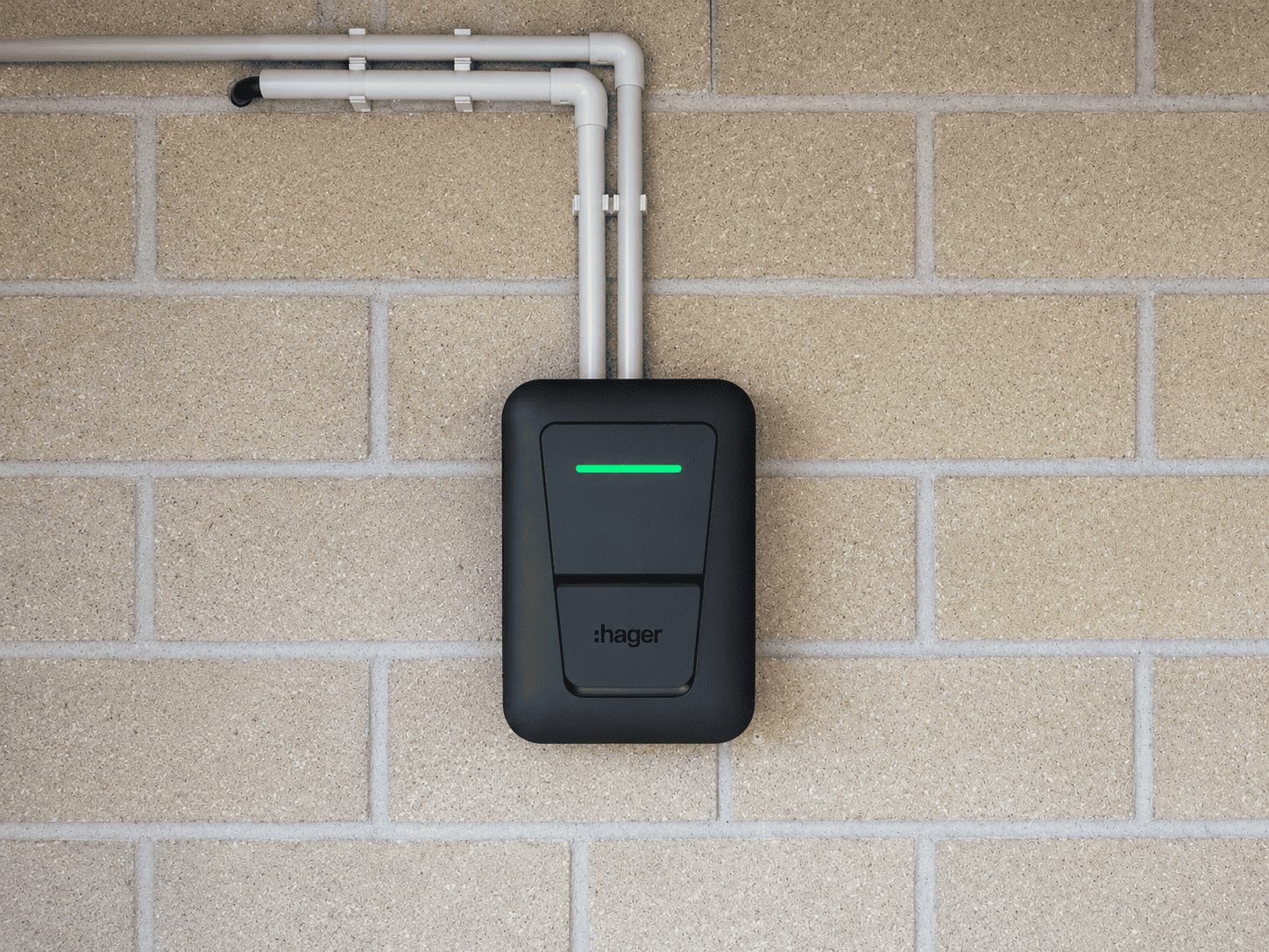 Avant après rénovation tableau électrique et installation borne de recharge Hager par ASB ELEC à Charleville-Mézières
